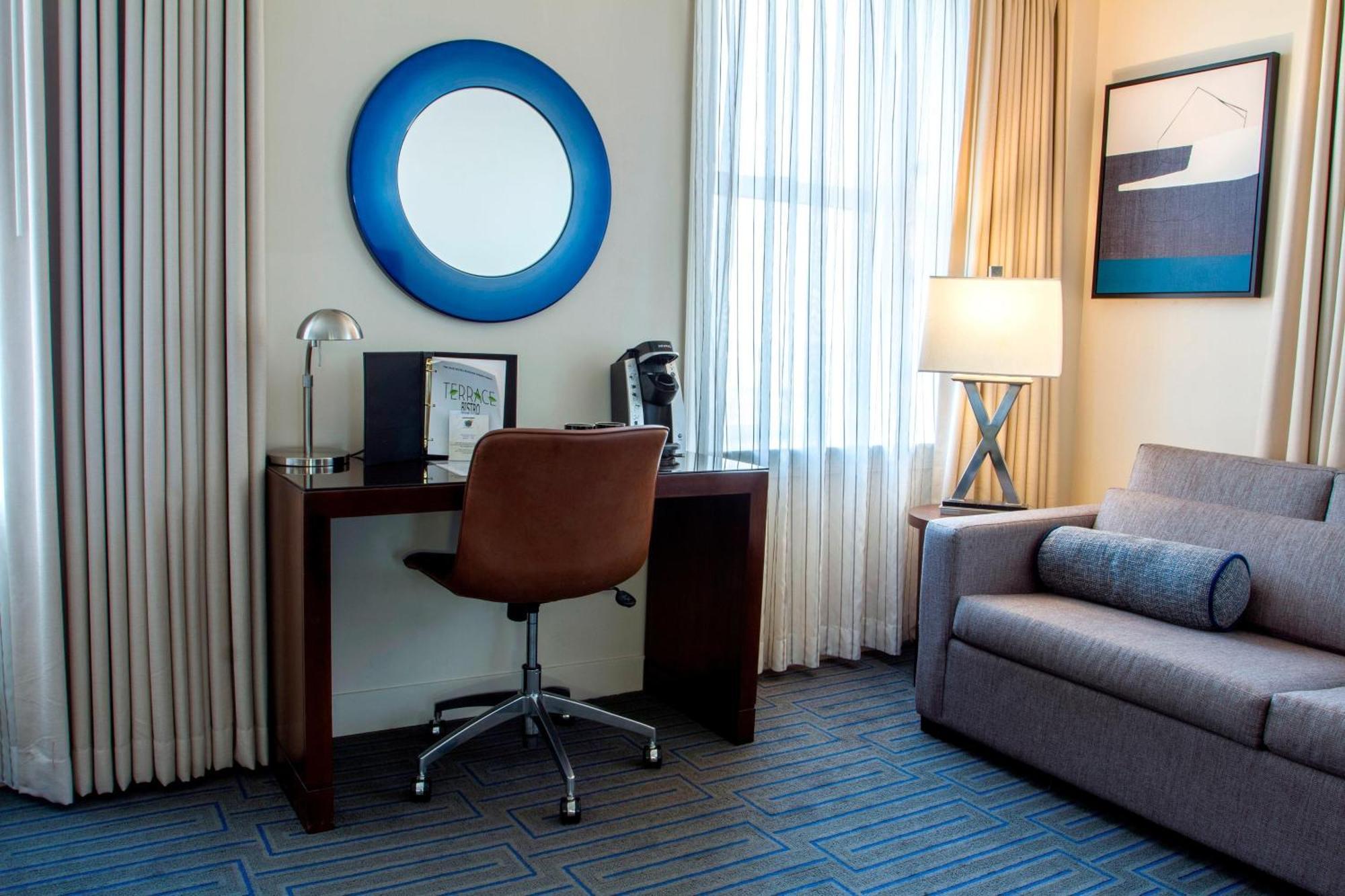 Ellis Hotel, Atlanta, A Tribute Portfolio
